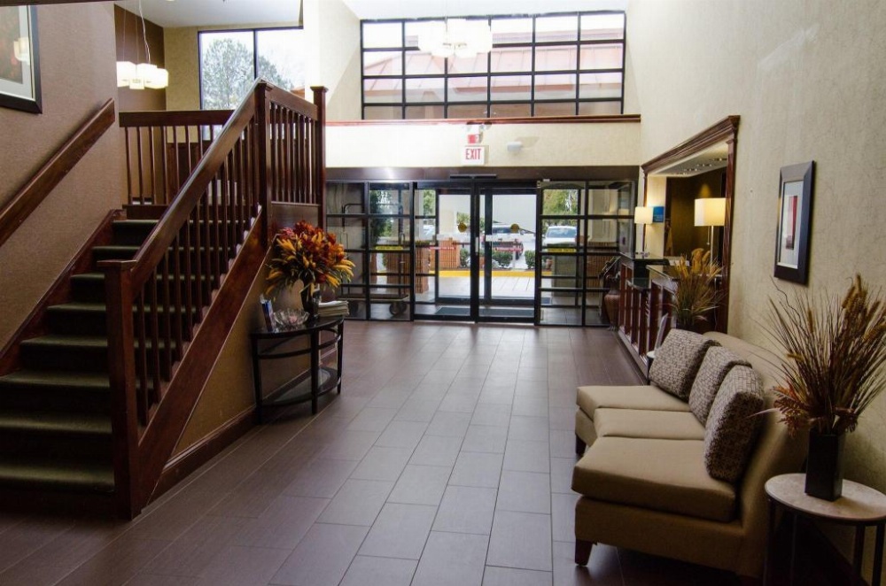 Lexington Inn and Suites Main image