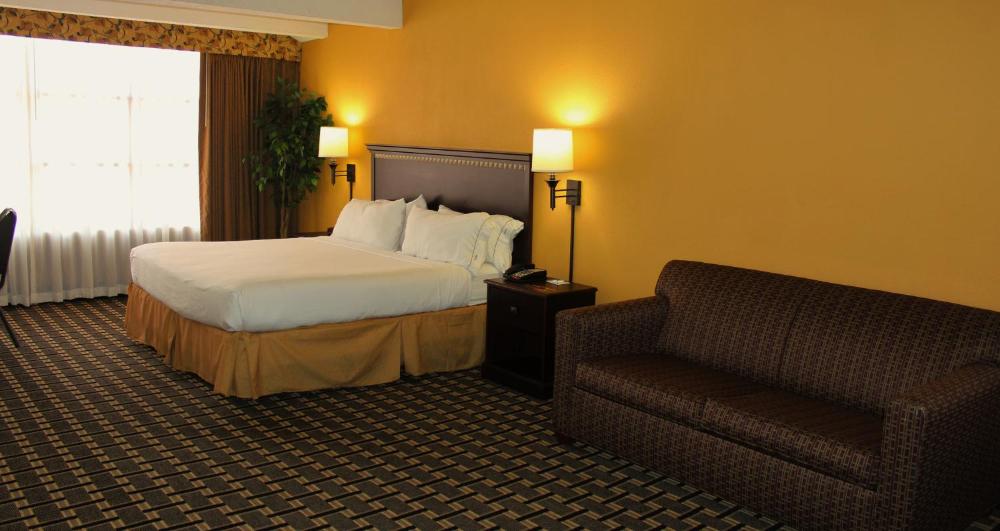 Room image 3